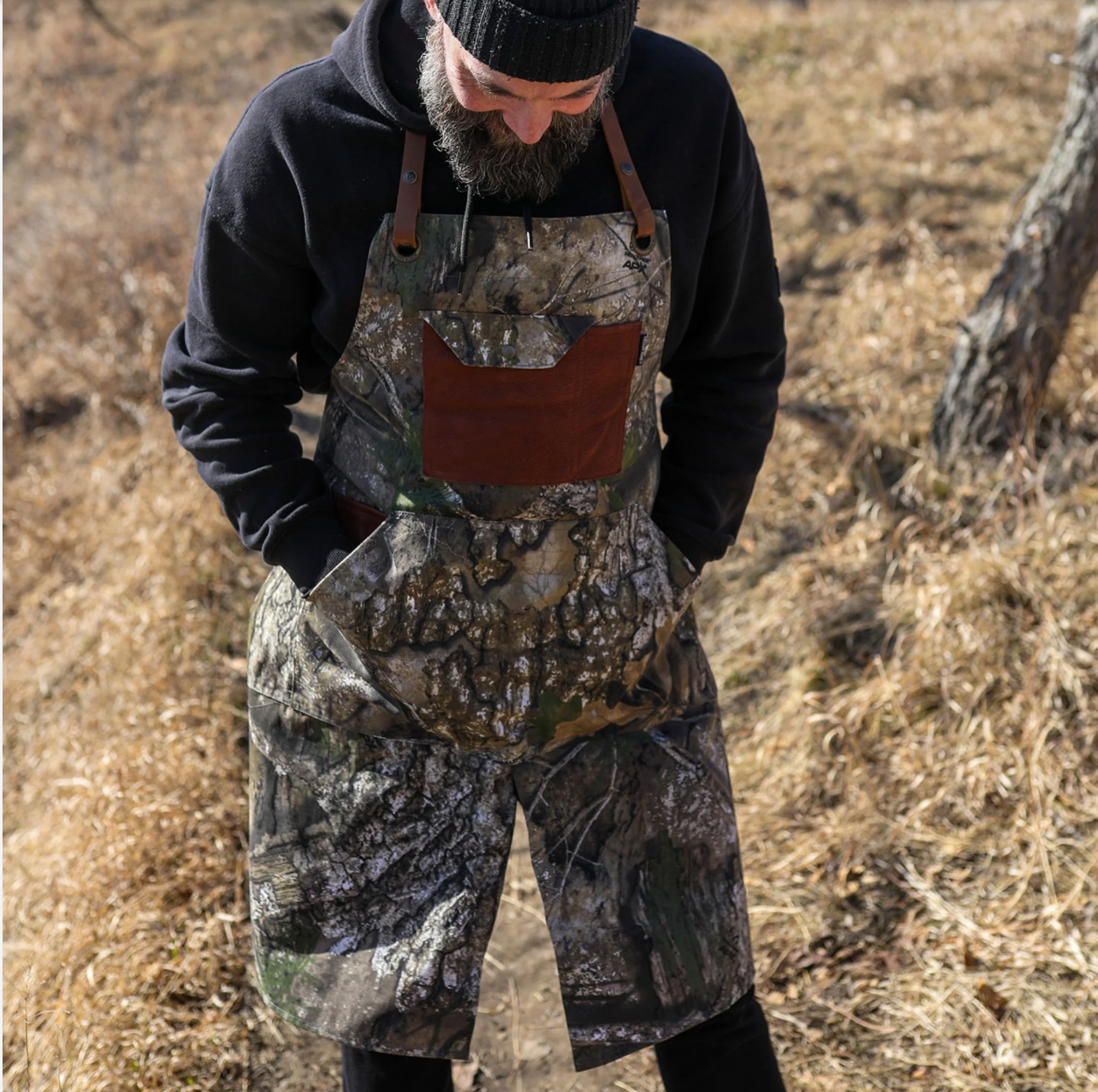 Medium Rare Realtree Extra Apron from Medium Rare