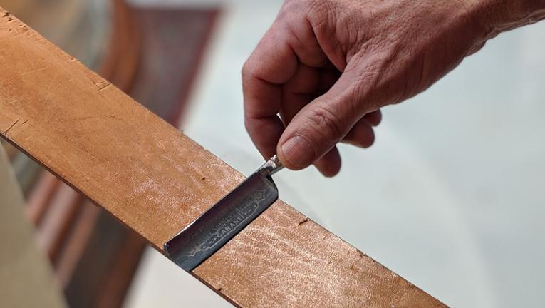 How to sharpen a safety razor blade