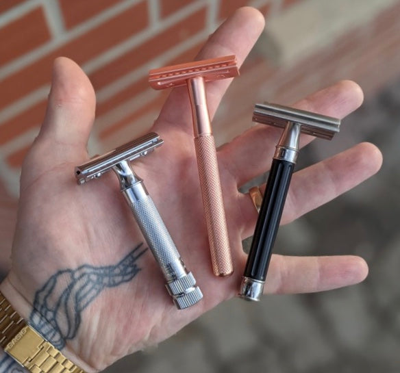 Safety Razor Vs Disposable Double Edge Safety Razors vs. Disposable Cartridge Razors – Kent of ...