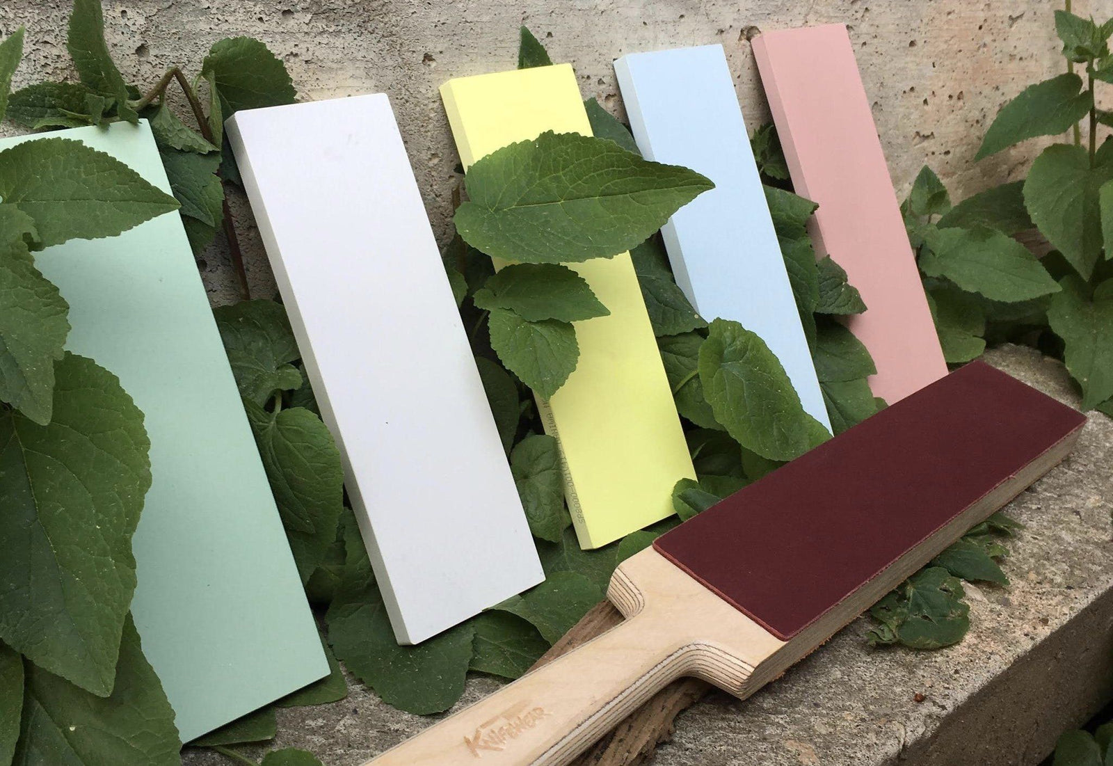 How To Mirror Polish A Knife Blade  Complete Guide - Red Label Abrasives
