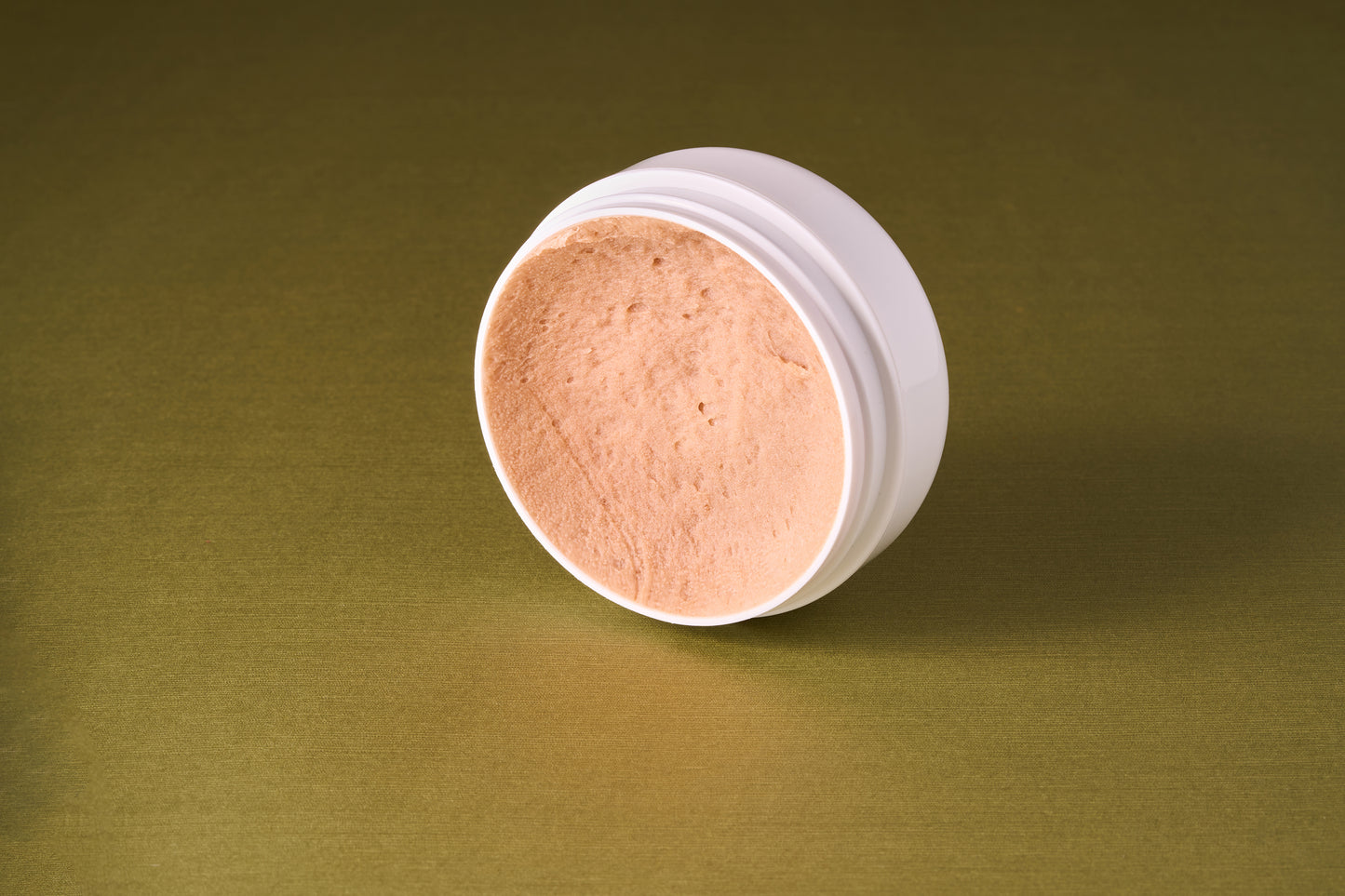Henri et Victoria - Cognac and Cuban Cigars Vegan Shave Soap, an open jar showing its whipped texture, ideal for a smooth, luxurious shaving experience.