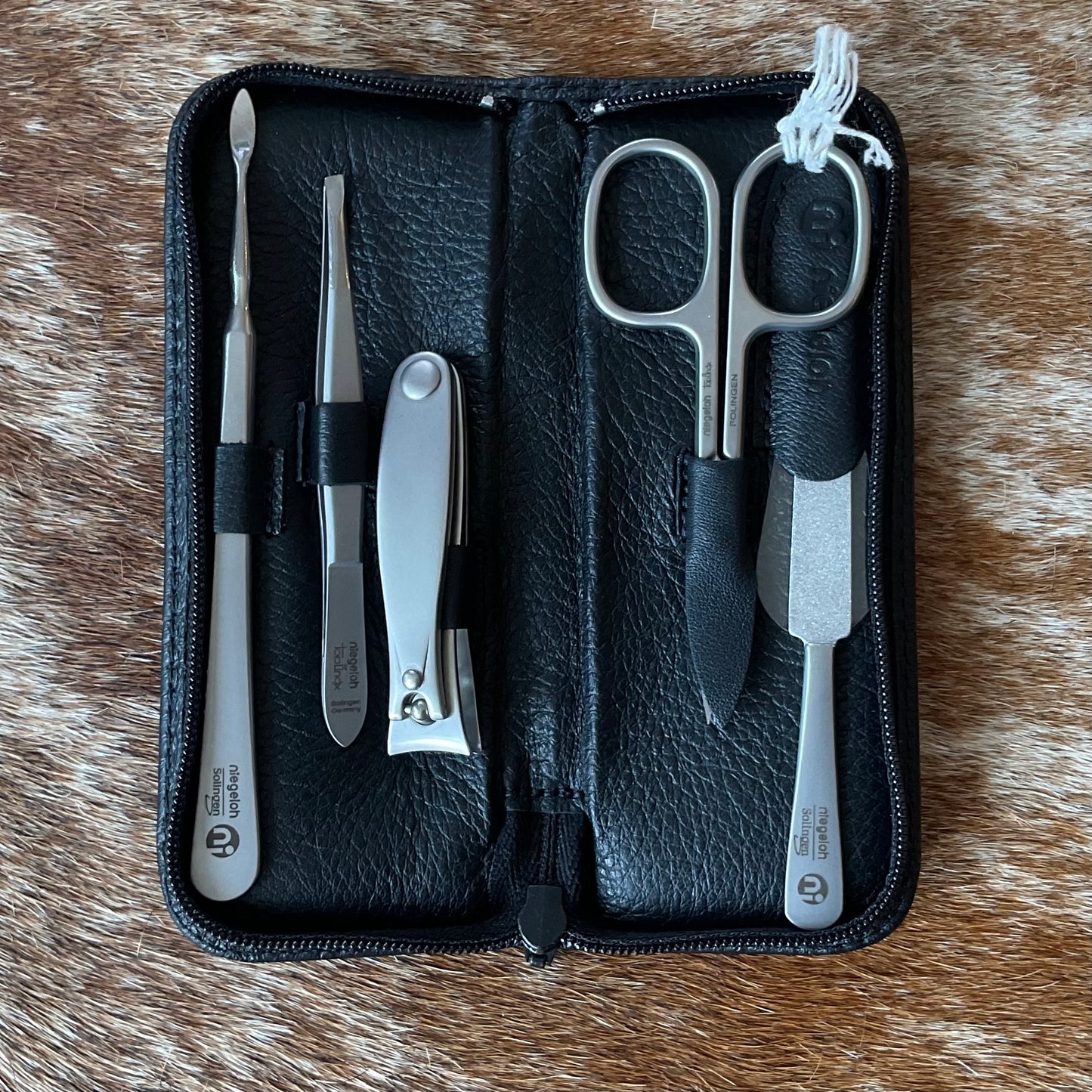 Niegeloh Nevada Zip M 5 piece Manicure Set In High Quality Leather Case from Niegeloh