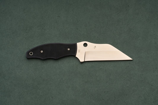 Spyderco Ronin 2 Black G-10 w/ Sheath fixed-blade knife with a black textured handle and a wide, straight-edged blade suitable for daily-carry.