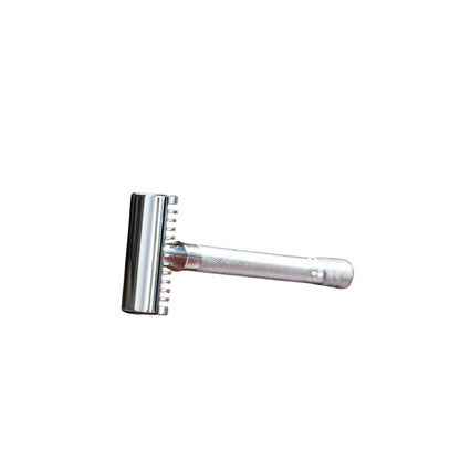 Merkur Double Open Tooth Comb 25C DE Safety Razor with open comb head, ideal for thick beards. Features an engine turned handle for better grip and chrome plating.